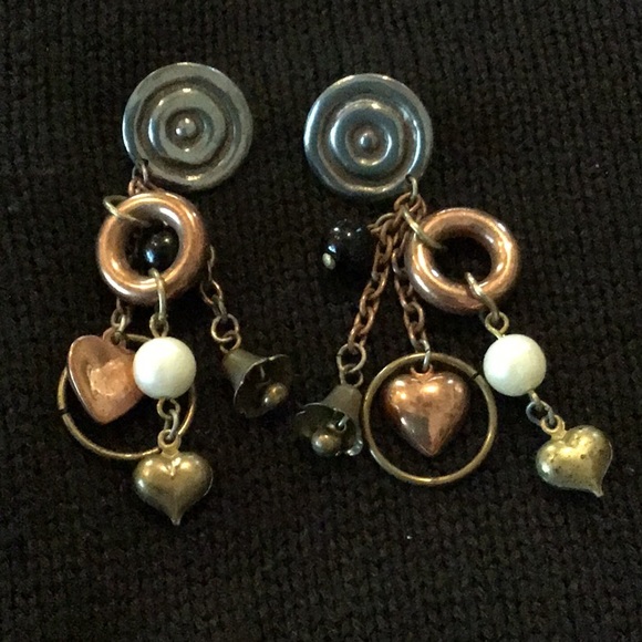Dangling Earrings - Picture 1 of 2